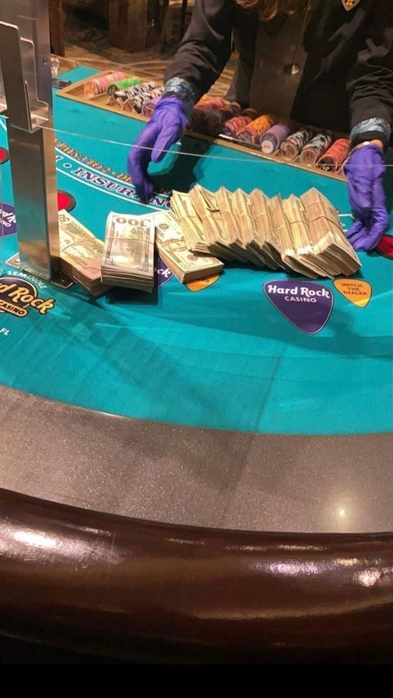 پاکستان کے GRAND JACKPOT کھلاڑیوں کے لیےجیک پاٹ گیم